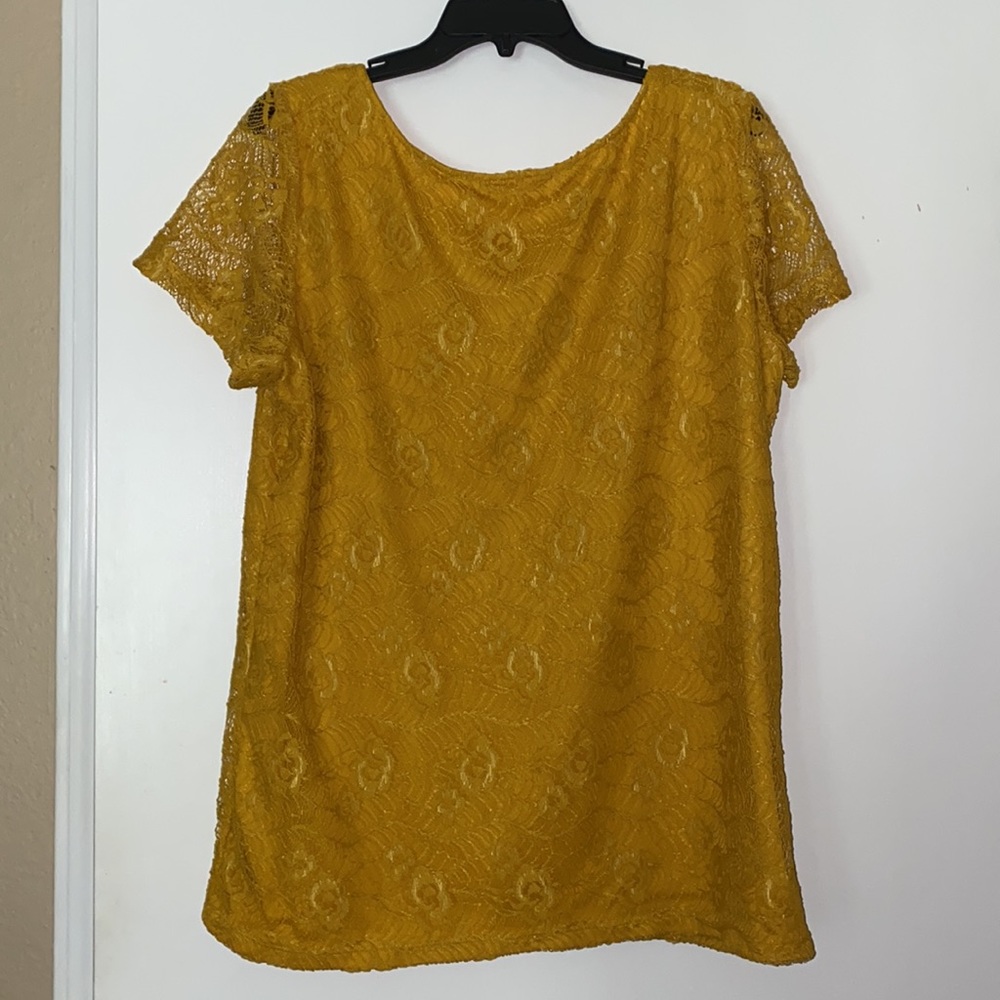 Lace Top - Picture 3 of 6